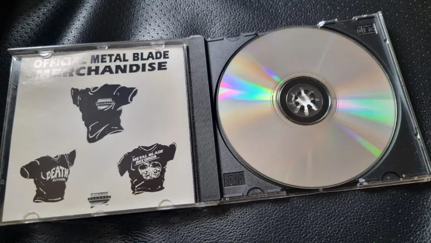 CD Metal Massacre Excelente Estado Usado - Foto 3