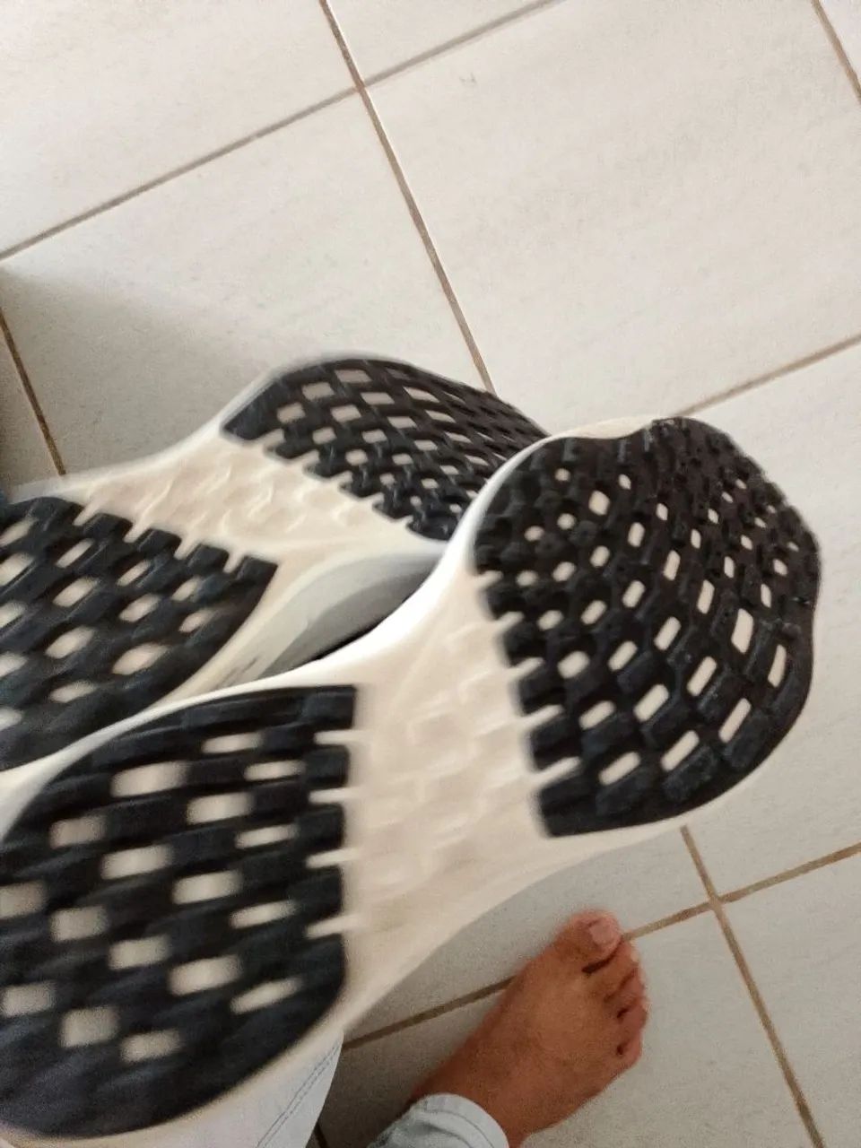 Tênis Nike ZoomX Invincible Run Flyknit 2 Feminino - Foto 5