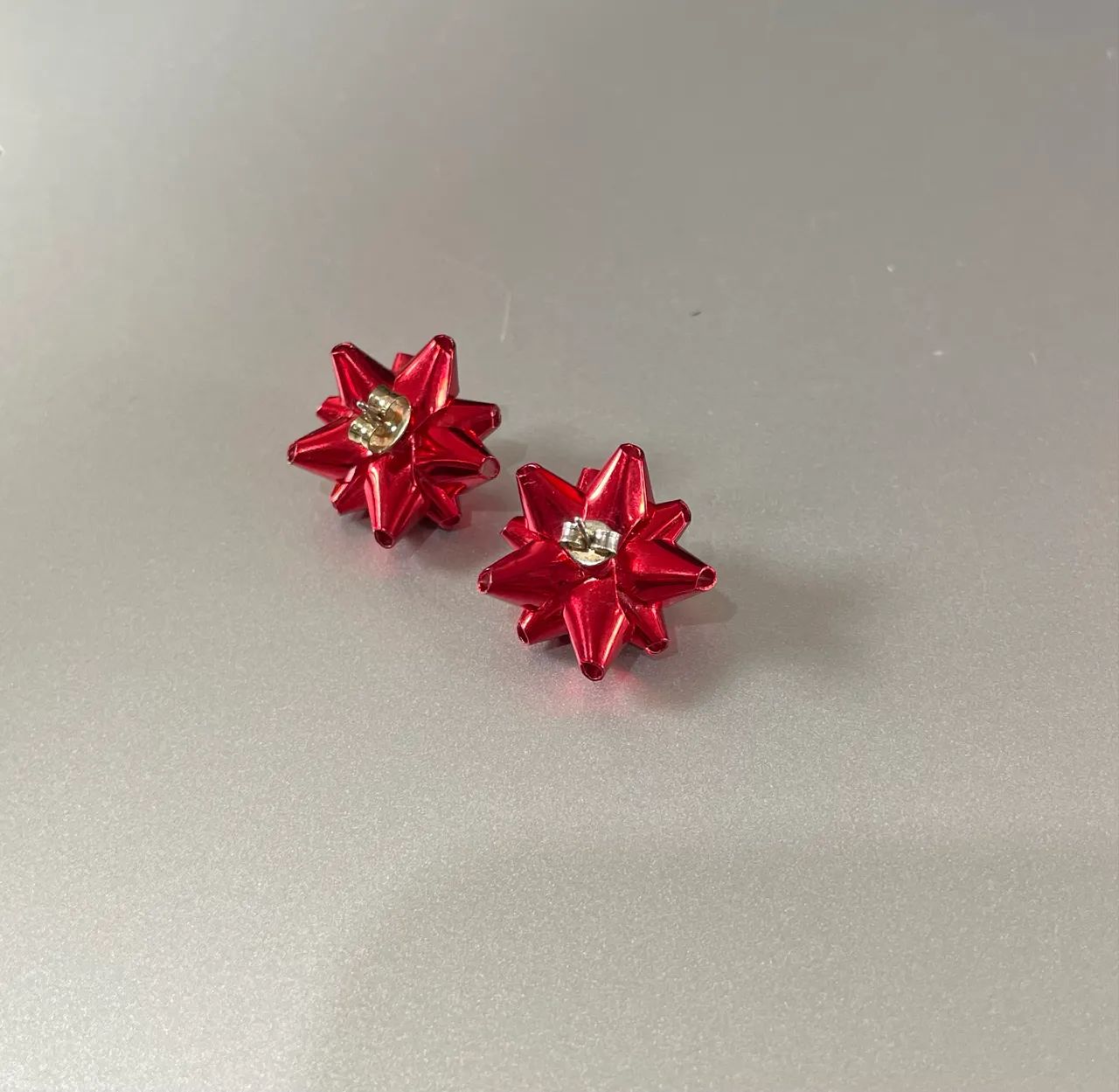 Brincos laço de presente  - Foto 2