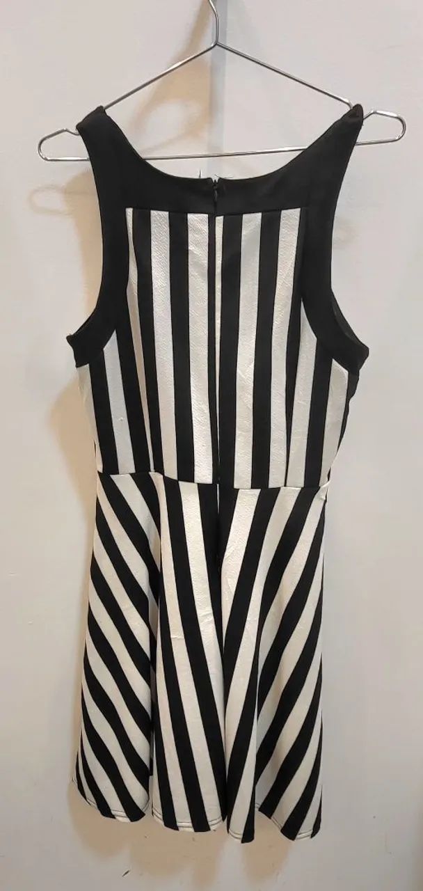 VESTIDOS À VENDA - Foto 4