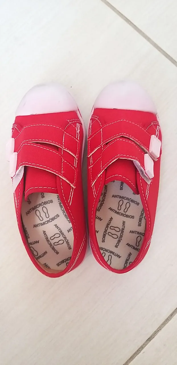 Tênis Infantil Vermelho Antibacteriano