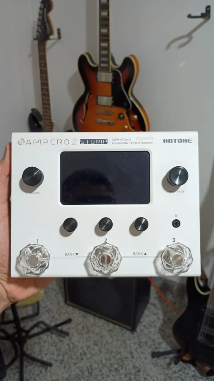 Pedaleira Hotono Ampero II Stomp + Ampero Switch