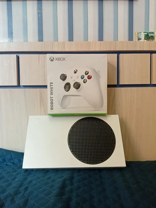Xbox series s com dois controles  - Foto 6