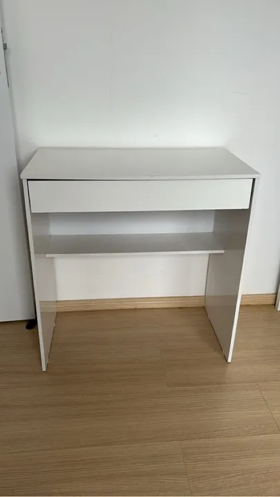 Mesa de Escritório Branca Simples