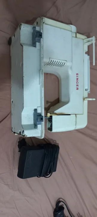 Máquina de costura singer - Foto 5