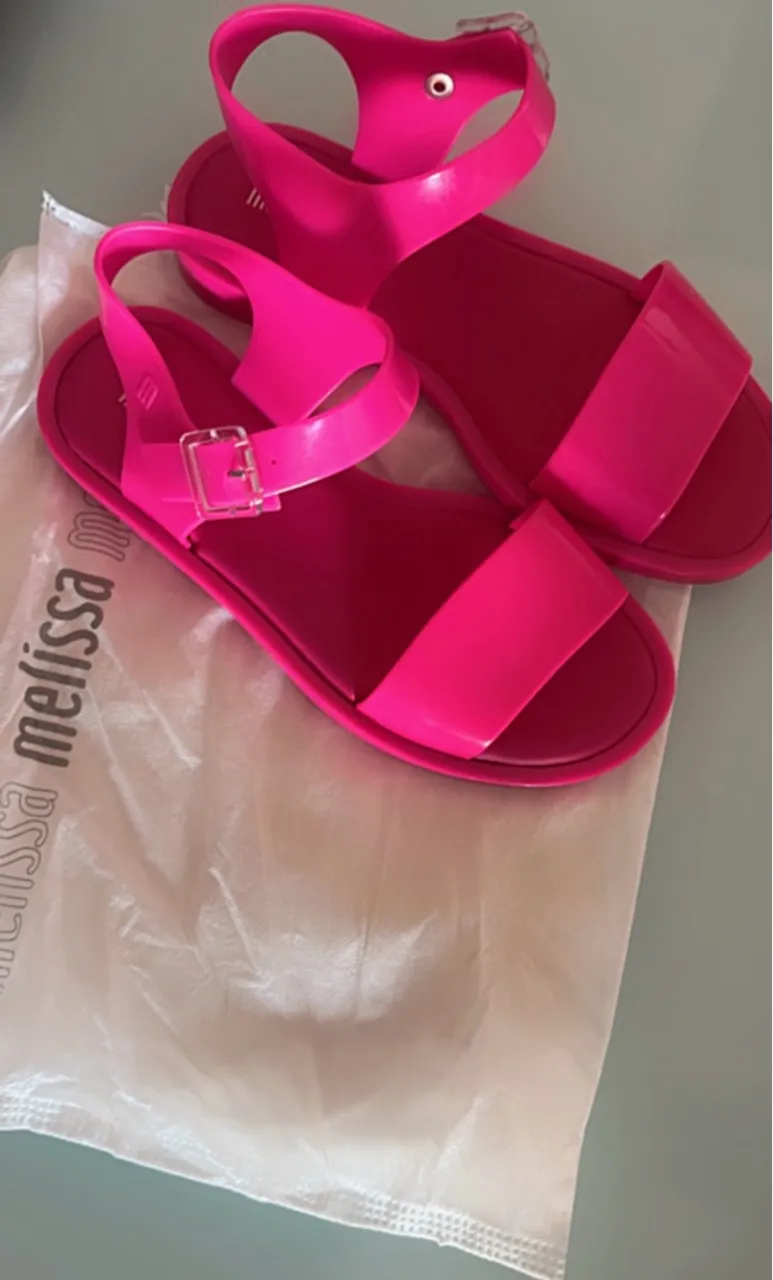 Sandálias Melissa Rosa Neon