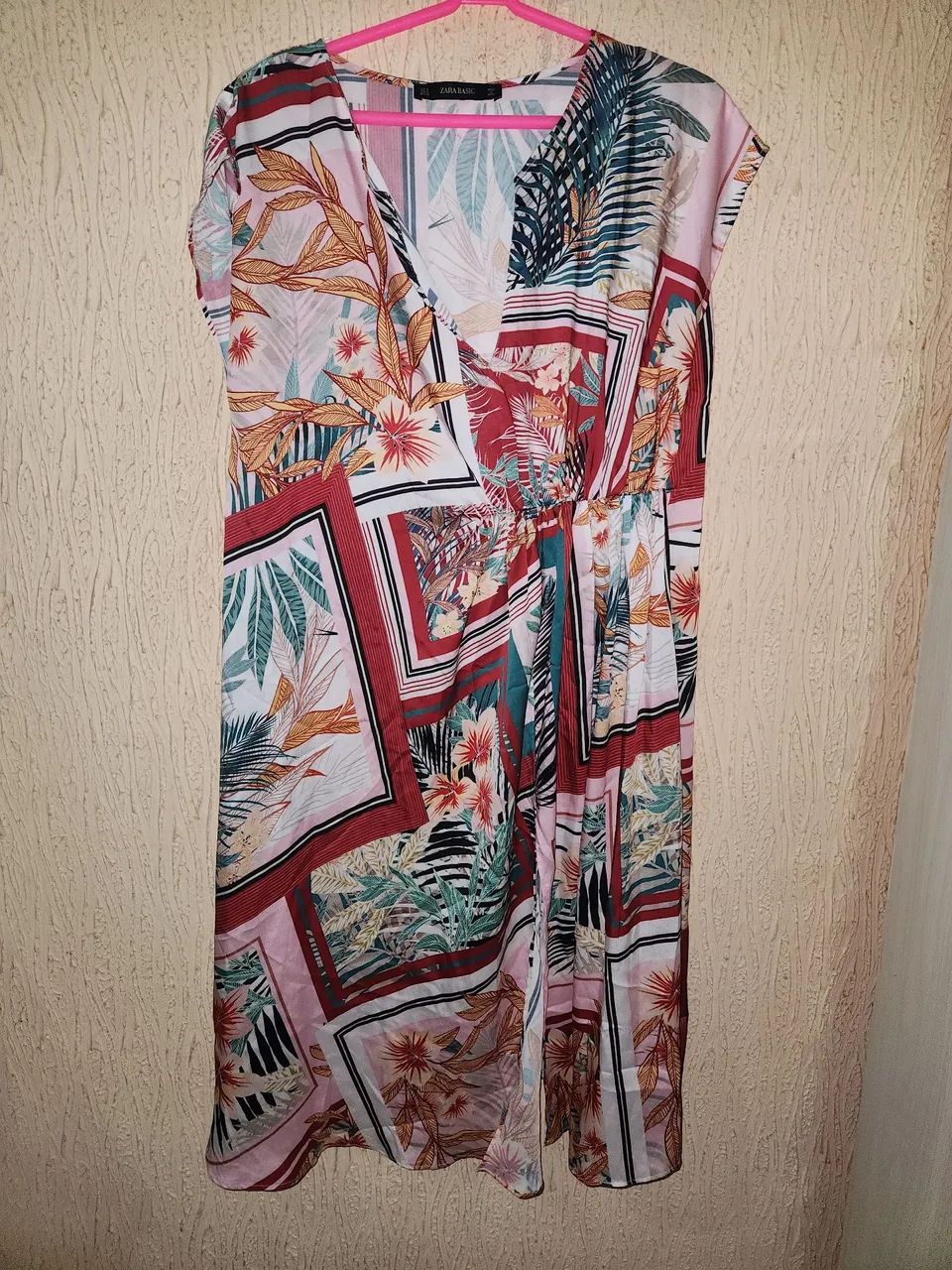 Saia Longa Floral Elegante e 2 vestidos - Foto 3