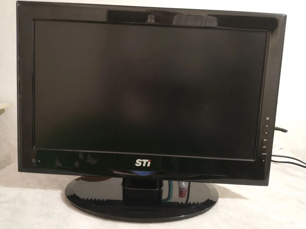 Monitor sti Semp Toshiba 