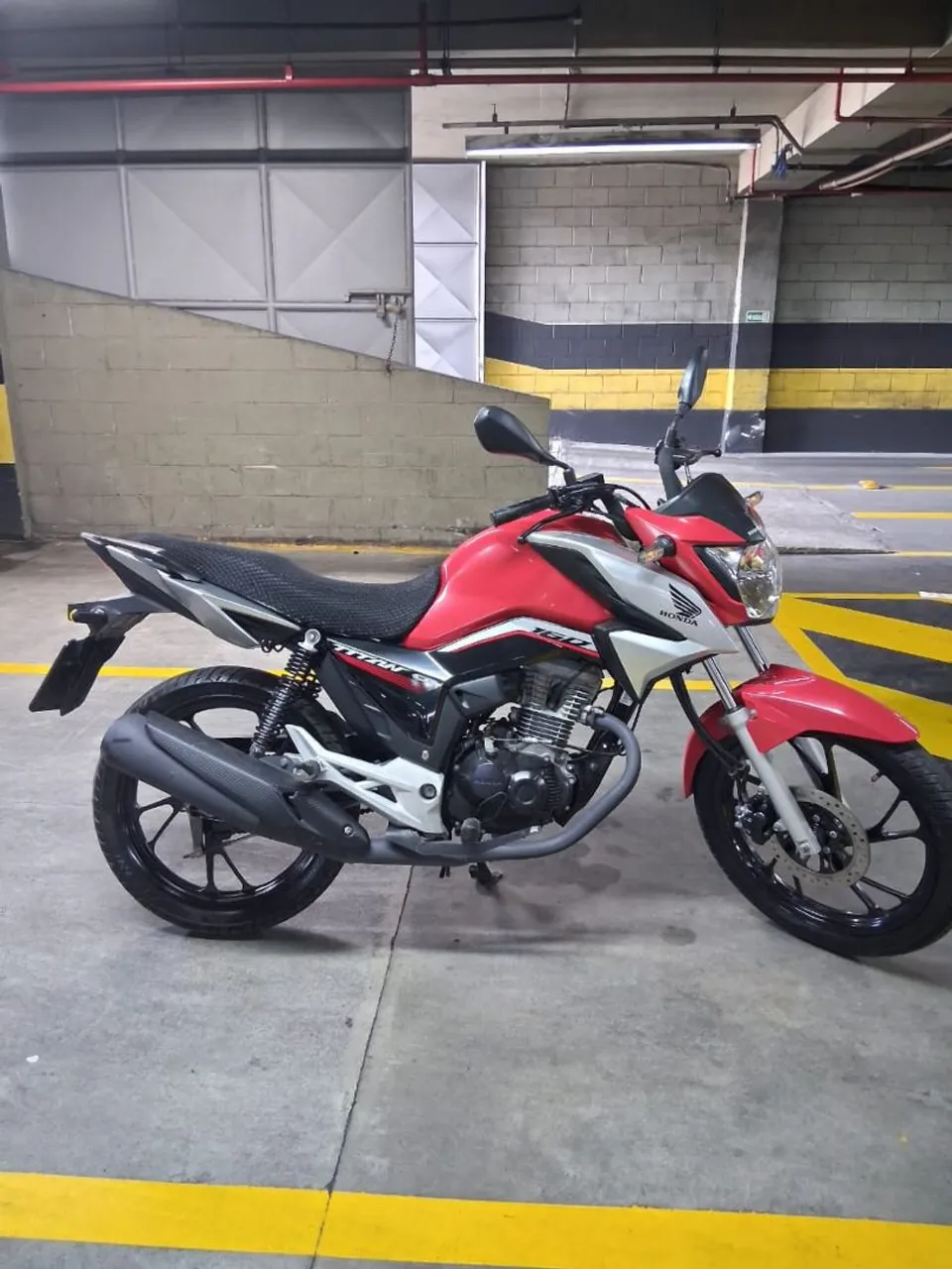 Vendo moto CG 160 2023