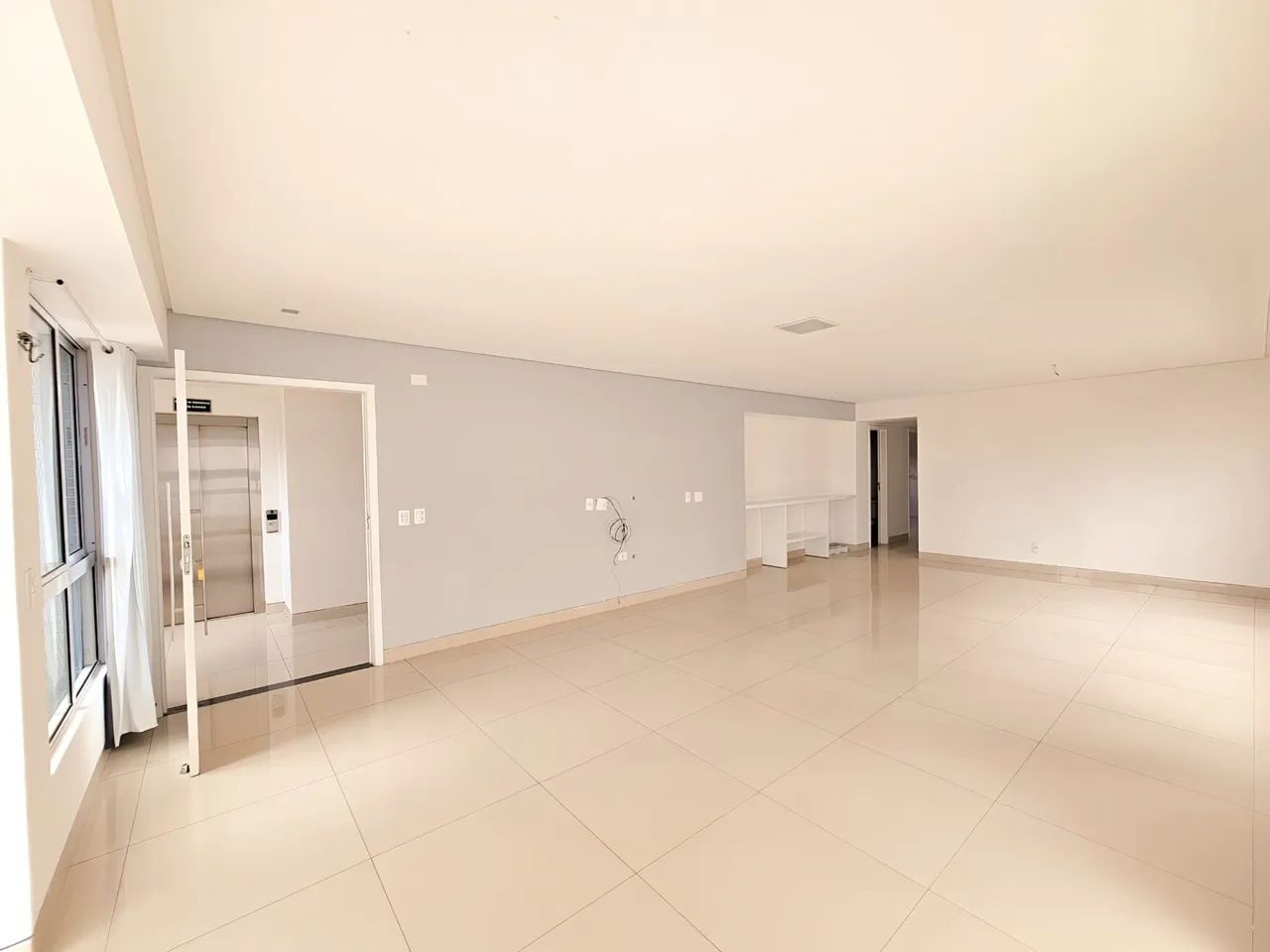 Namastê - Miramar - 01 por andar - Andar intermediário - 226m² - 04 suítes + DCE - 03 vaga