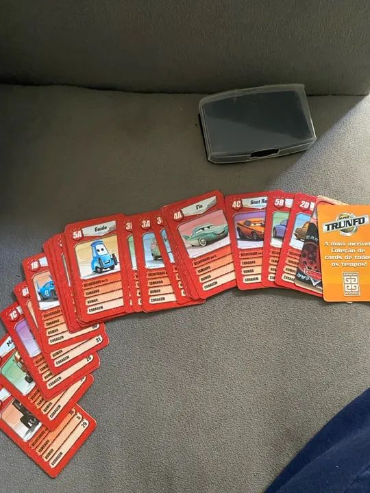 Jogo de Cartas Carros - Super Trunfo - Grow - Foto 2