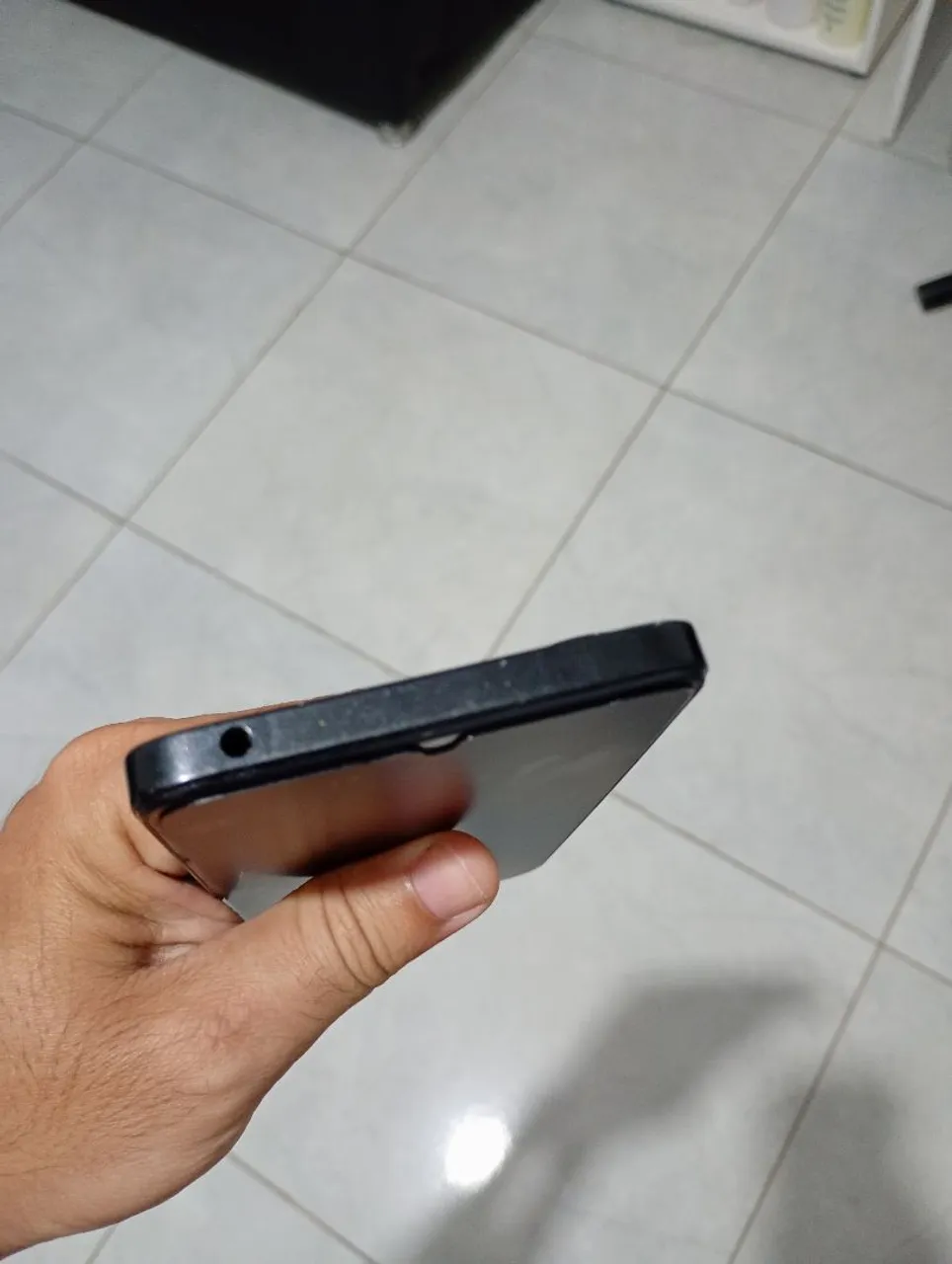 Celular 13c pra vender logo 650 está novo 256g