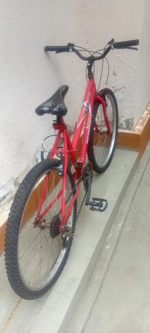 Bicicleta Aro 26 Vermelha Marca Xst 2000 Sunset