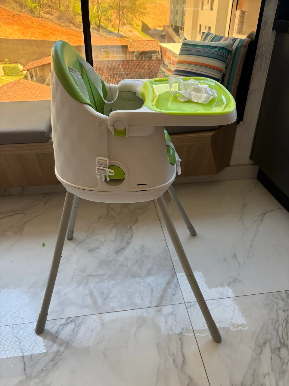 Cadeira de alimentação64302125398658122