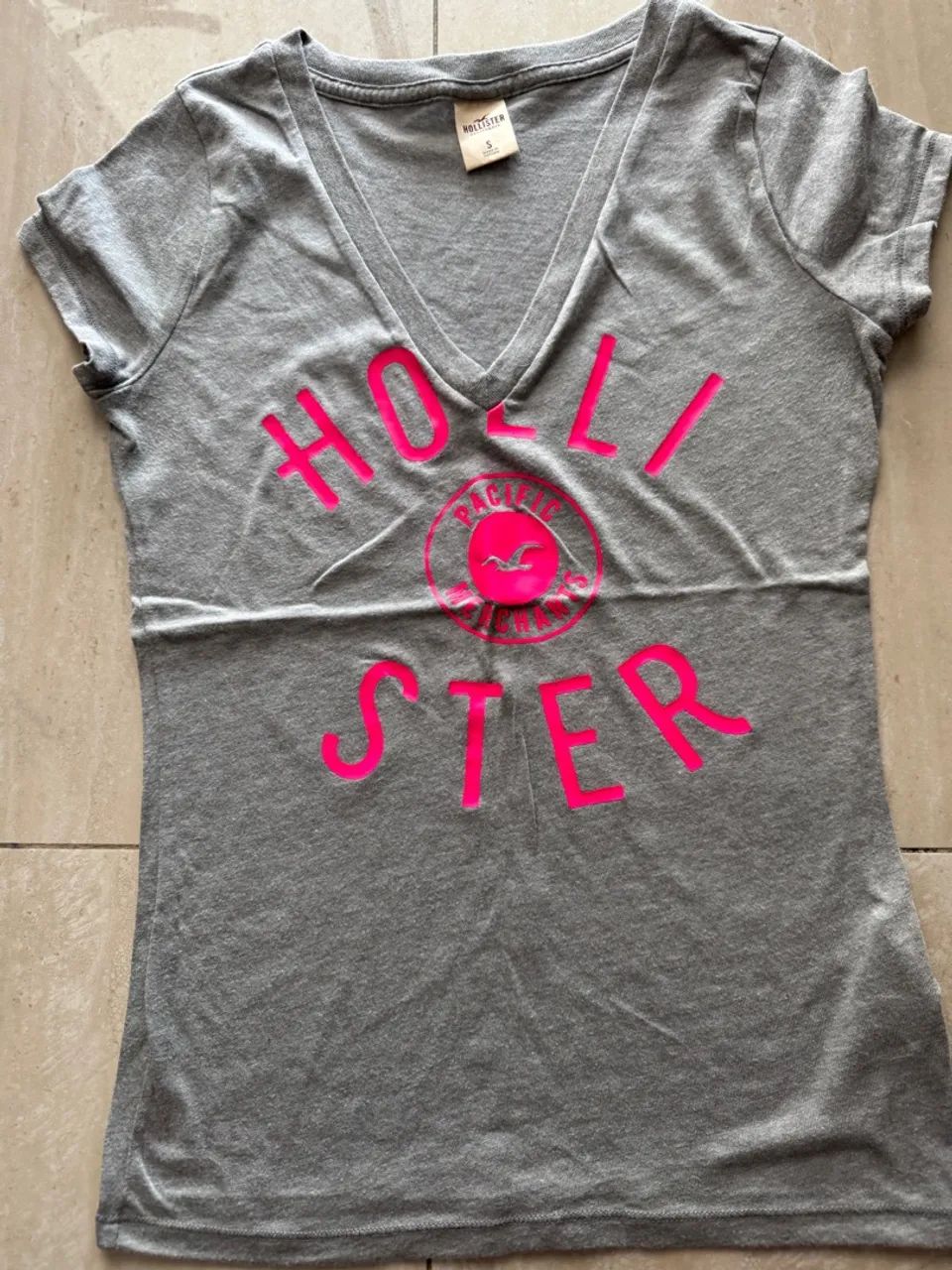 Camiseta Hollister