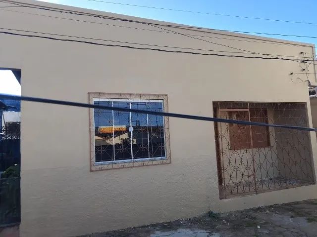 Casa bem localizada de 2 quartos