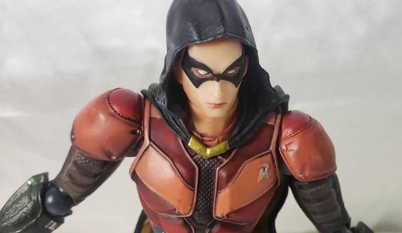 Figura De Ação Robin - Play Arts - Foto 2