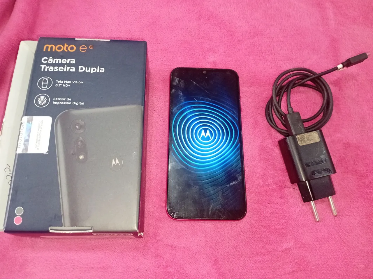 Celular Motorola com boa procedência