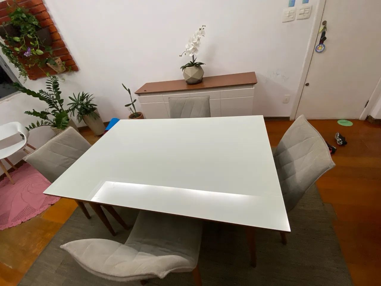 Mesa 140 x 90 com 4 cadeiras  - Foto 4