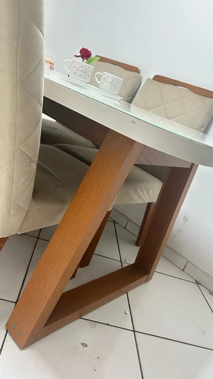 R$ 1.000,00 Vendo mesa de 6 lugares  - Foto 2