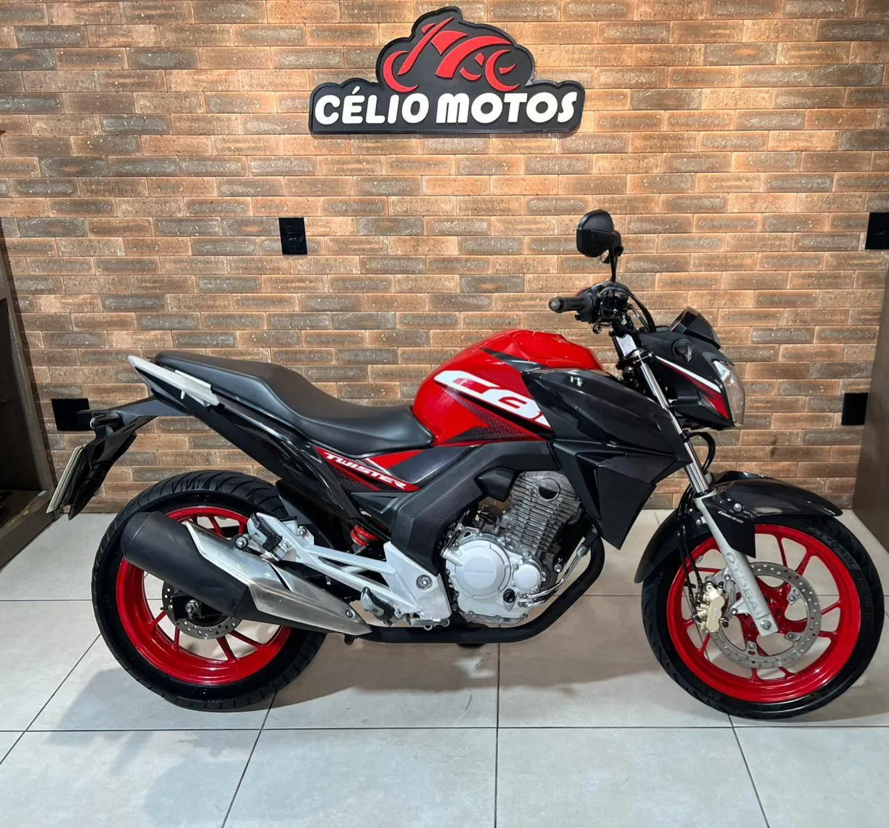 だいページ Kawasaki Zx-6r 636cc 2023 - 1496437536 | OLX