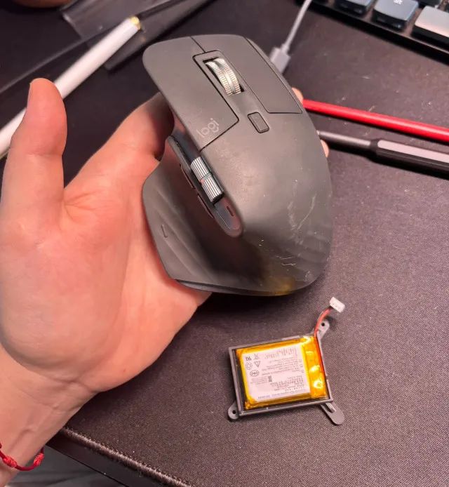 Mouse MX Master 3 - Peças  - Foto 4