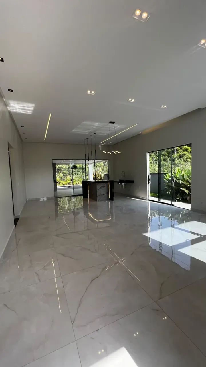 VENDE: ALPHAVILLE CASA TÉRREA 3 SUÍTES PISCINA E ÁREA GOURMET - Foto 3