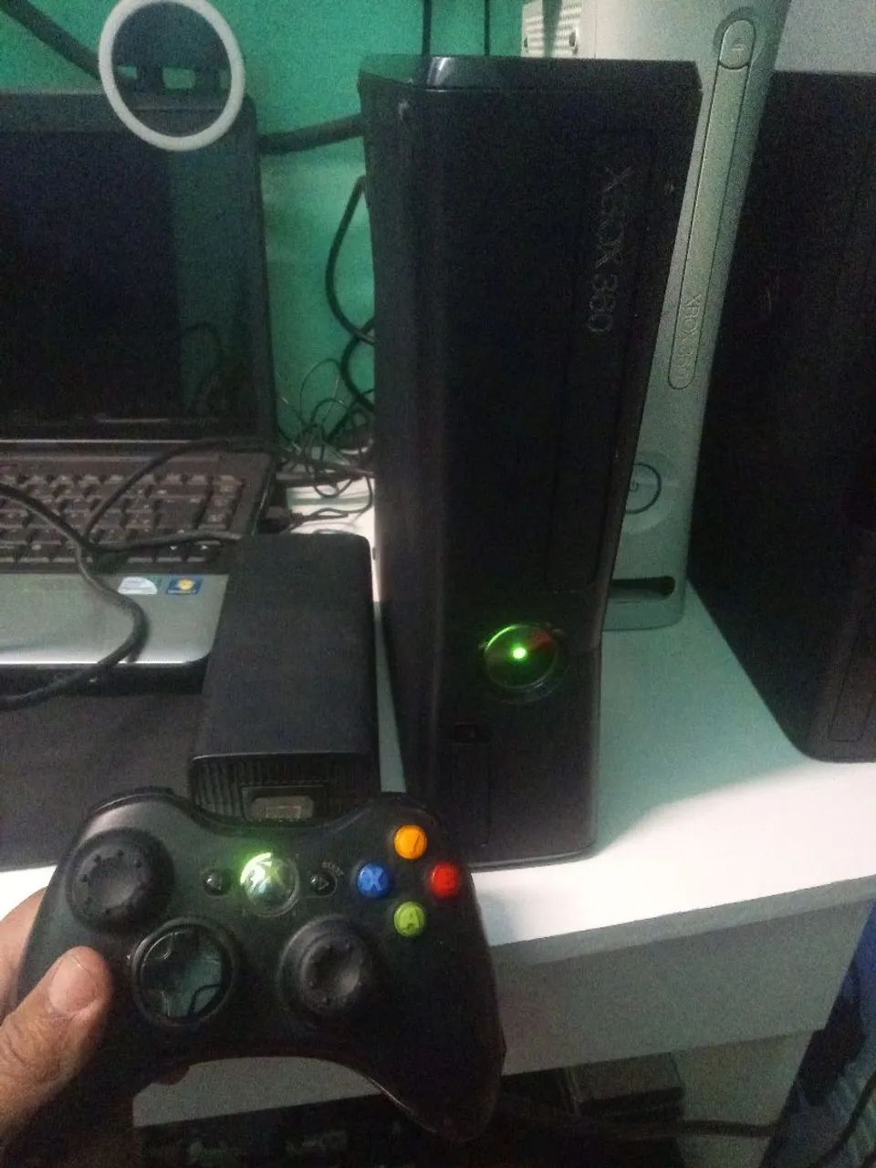 Xbox slim nunca foi aberto tá com lacre 