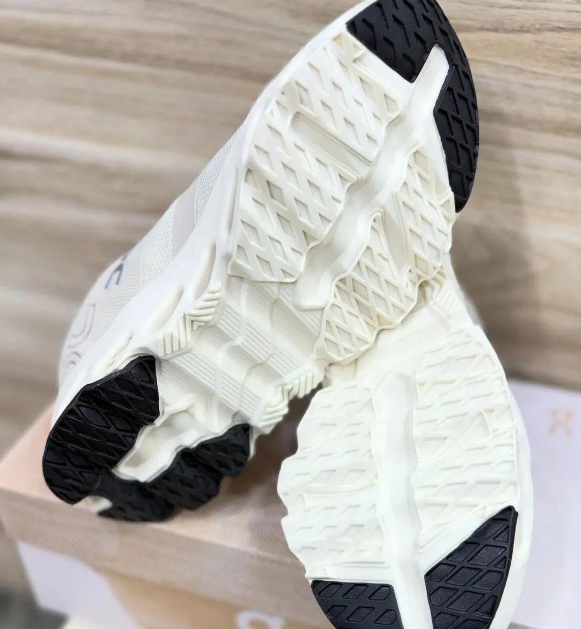 Tênis On cloud 34 ao 43 unissex mais cores disponíveis  - Foto 4