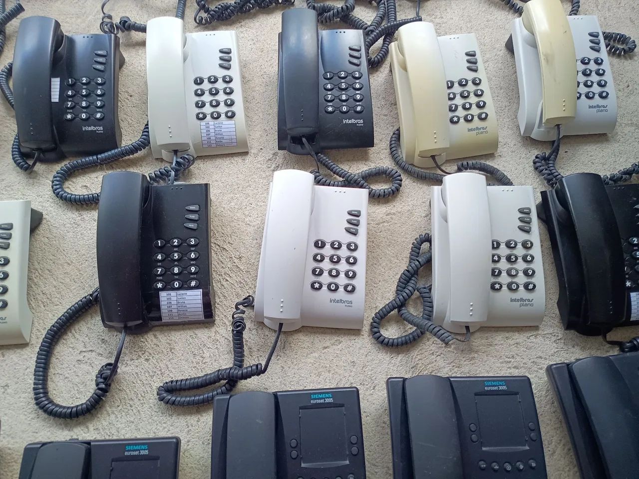 Vendo lote com 22 telefones, Funcionando. Leia bem o anúncio. - Foto 3
