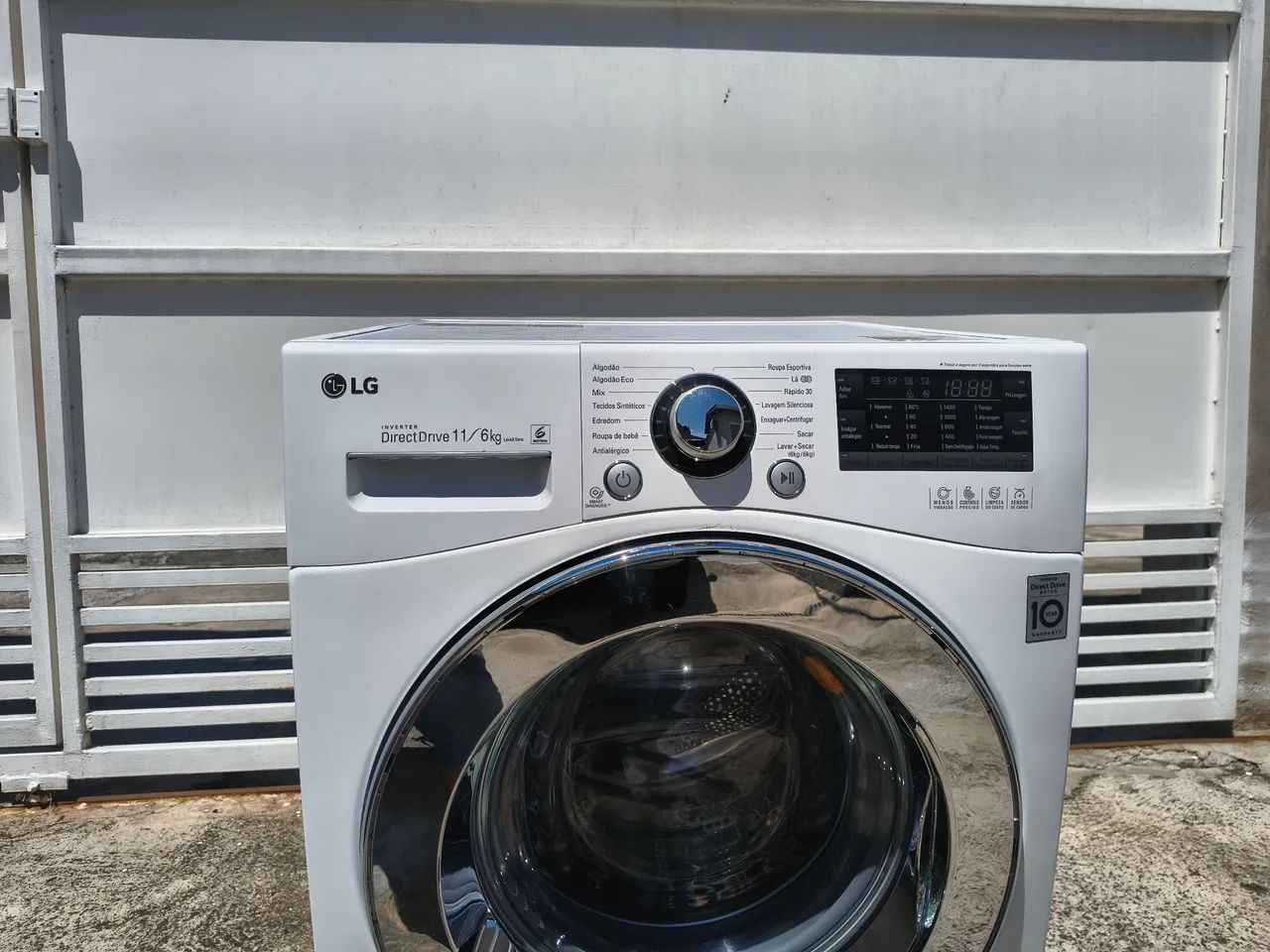 Vendo Lava e Seca LG 11kg 127V CONSERVADA - Foto 2