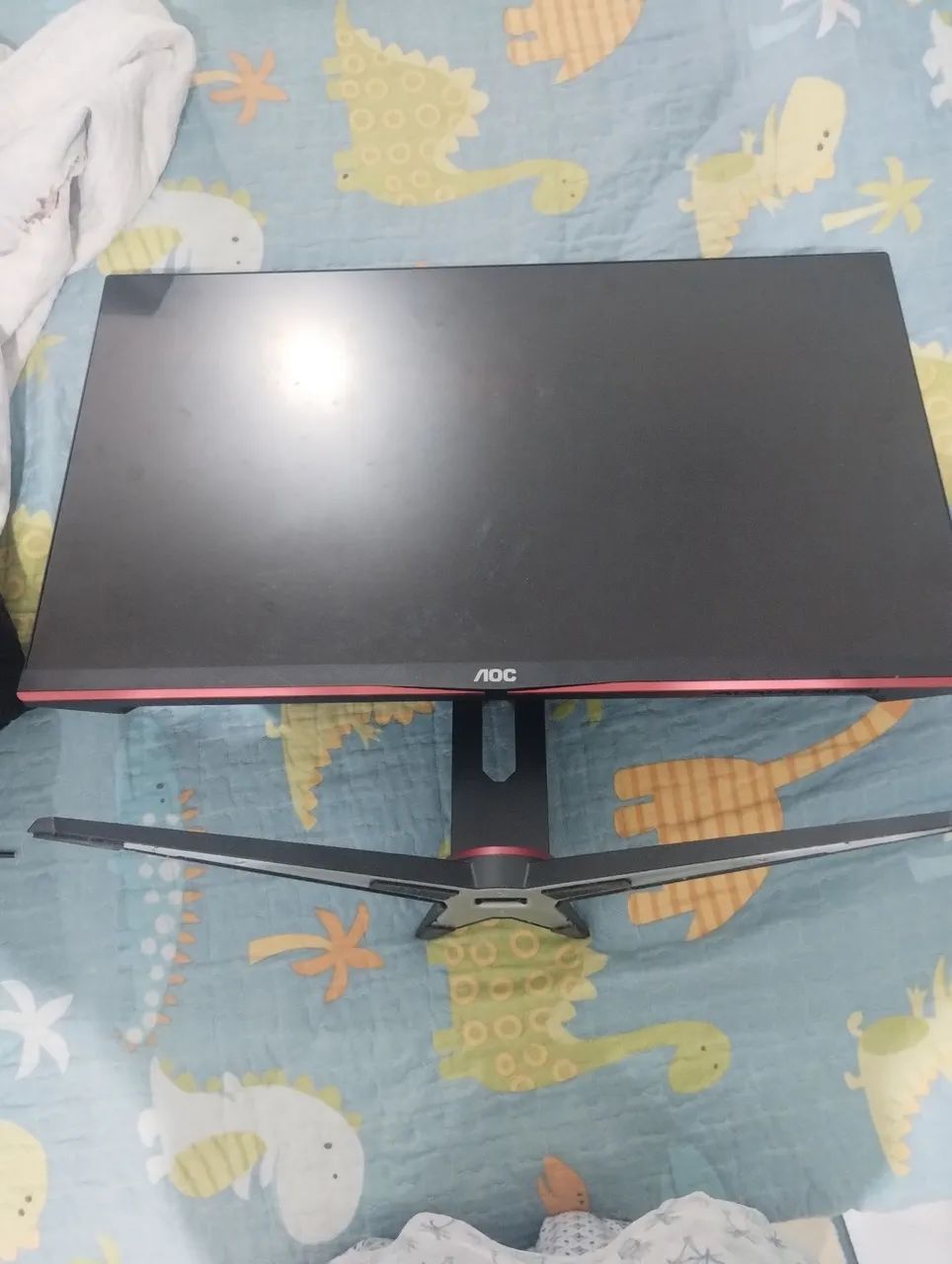 monitor AOC funciona (porém com defeito) R$500