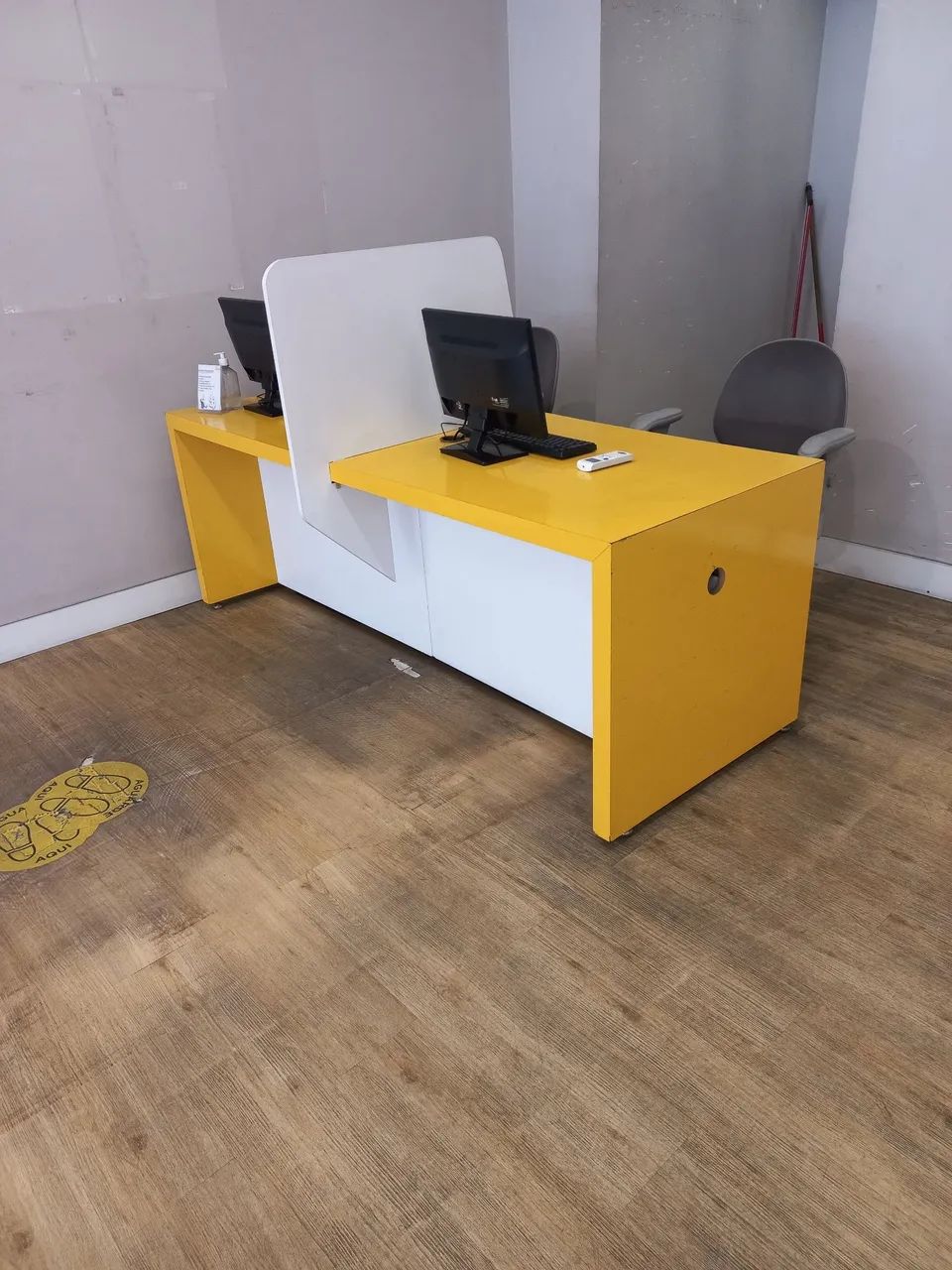 Mesa de atendimento só 500.