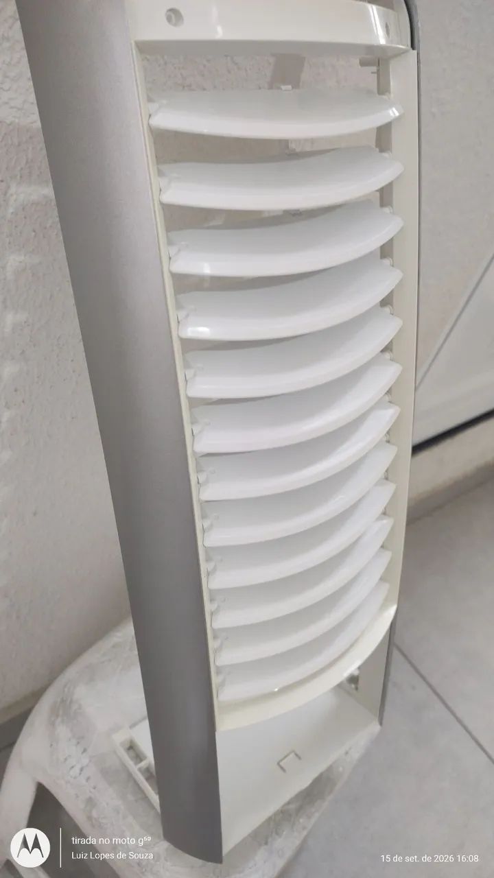 Grade frontal do climatizador Eletrolux clean. - Foto 2