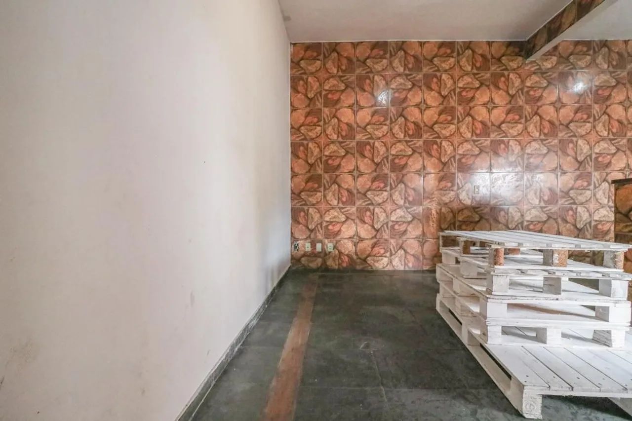 Casa à Venda - Bonfim, 2 Quartos, 300 m2 - Foto 3