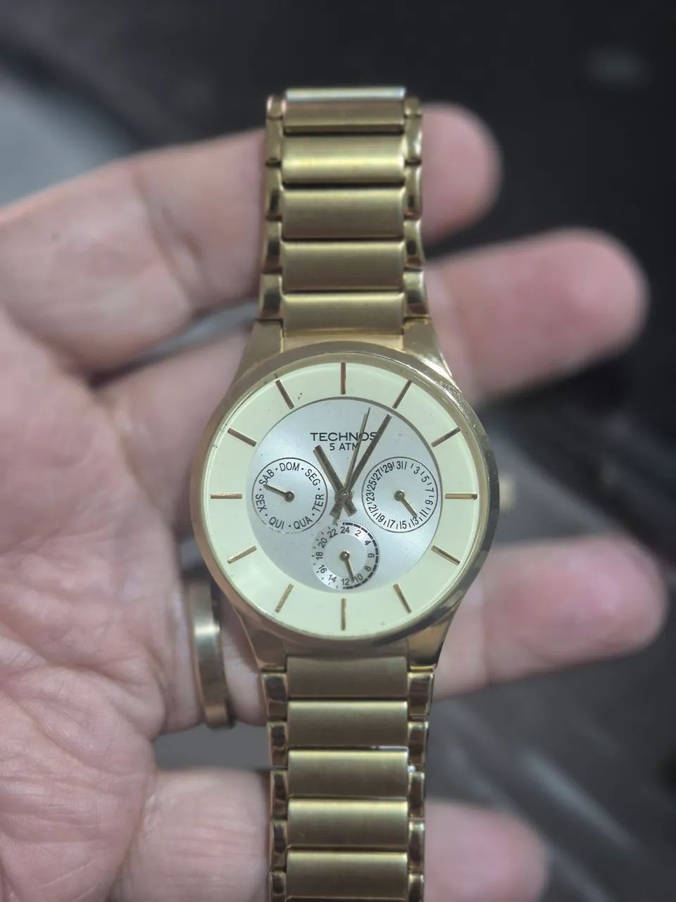 Relógio TECHNOS DOURADO MULTIFUNÇÕES  5ATM   -   ÓTIMO ESTADO - Foto 2