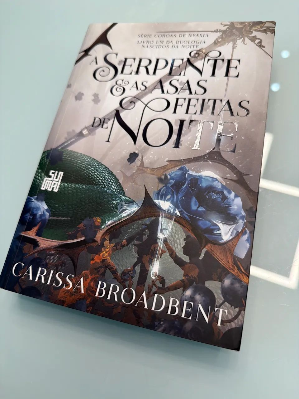 A serpente e as asas feitas de noite