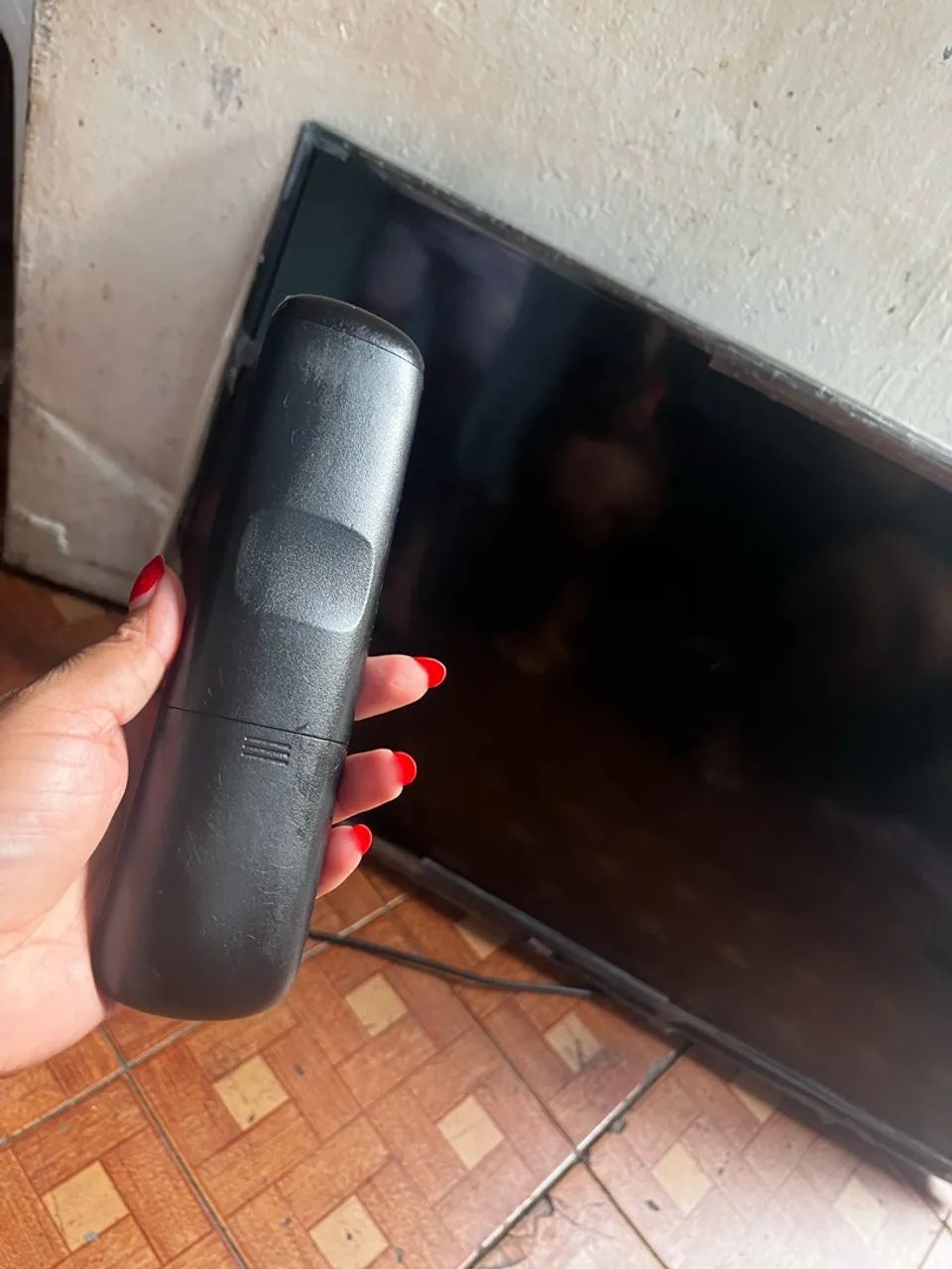 TV 32 polegadas, apenas falando.  - Foto 2