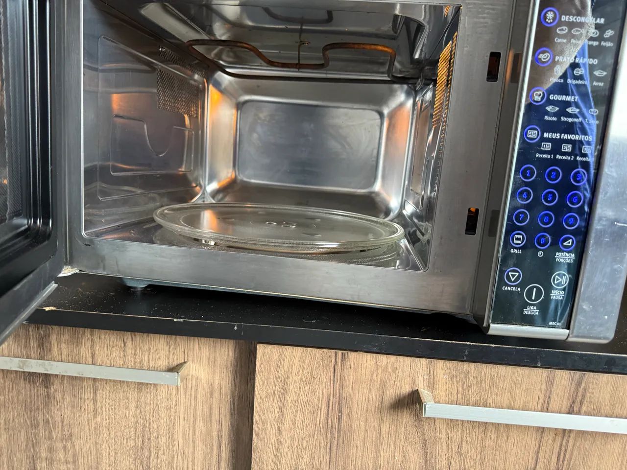 Microondas Electrolux com Grill 110 V - Foto 2
