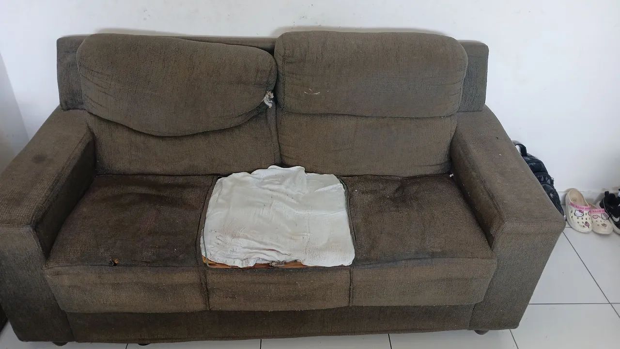 Sofá 3 lugares para reforma 