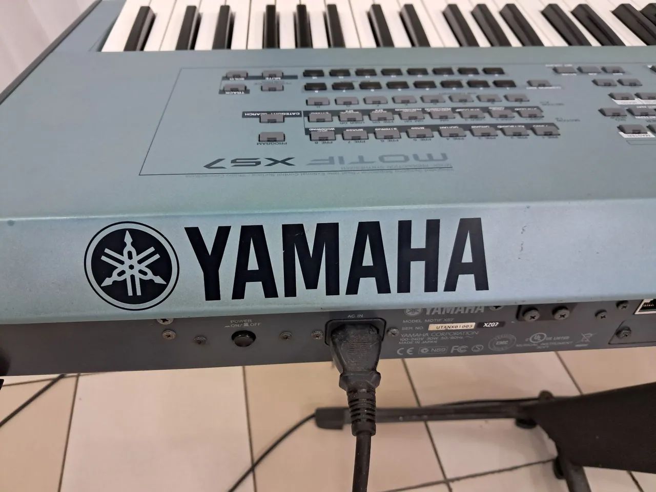 TECLADO YAMAHA MOTIF XS7 - Instrumentos musicais - Santa Terezinha