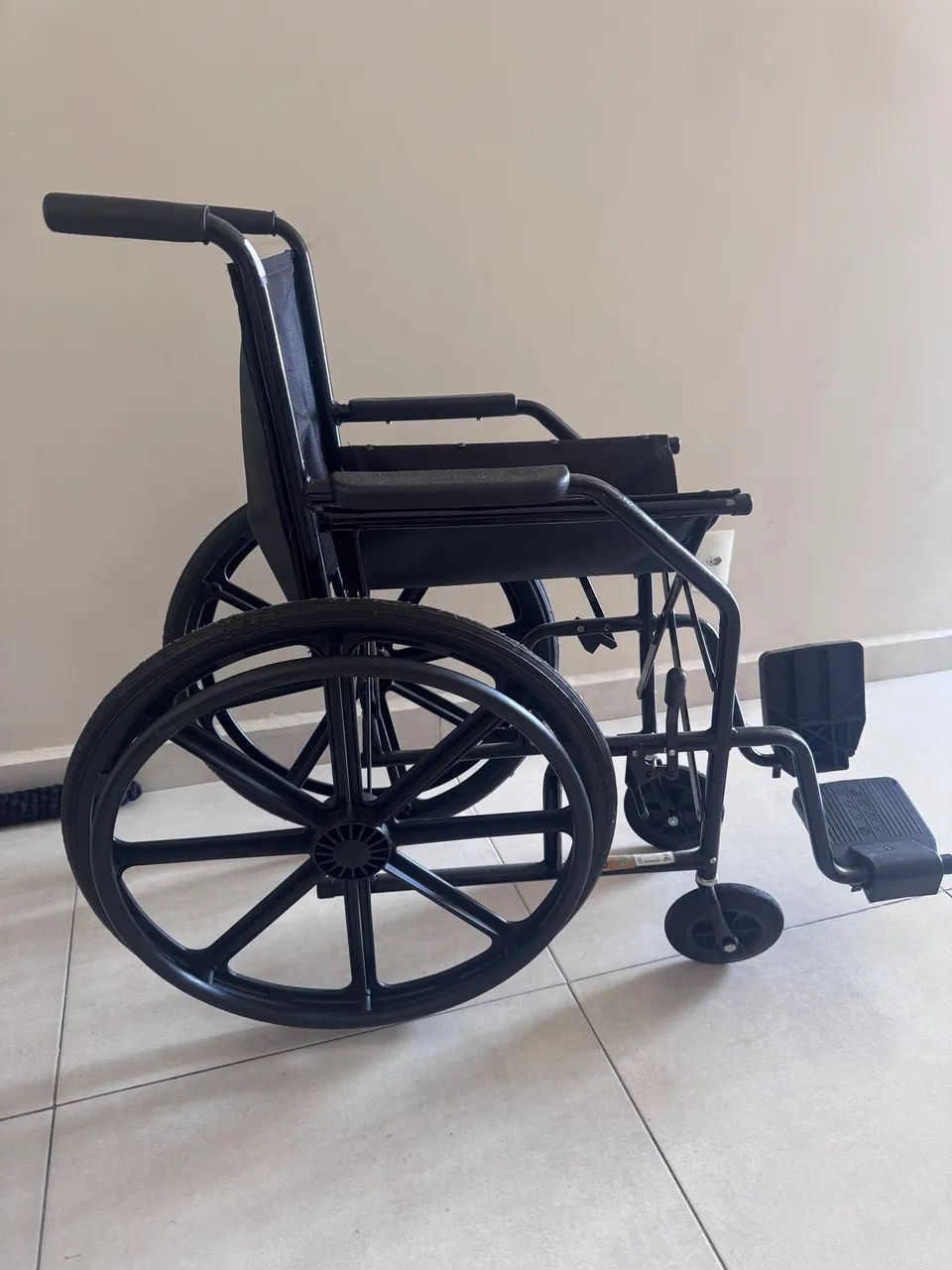 Cadeira de rodas - Foto 4