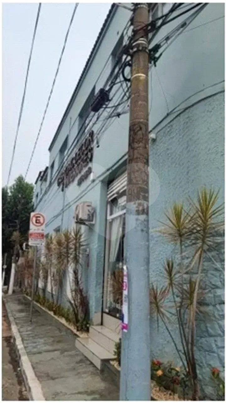 Prédio inteiro à venda em Santana - SP