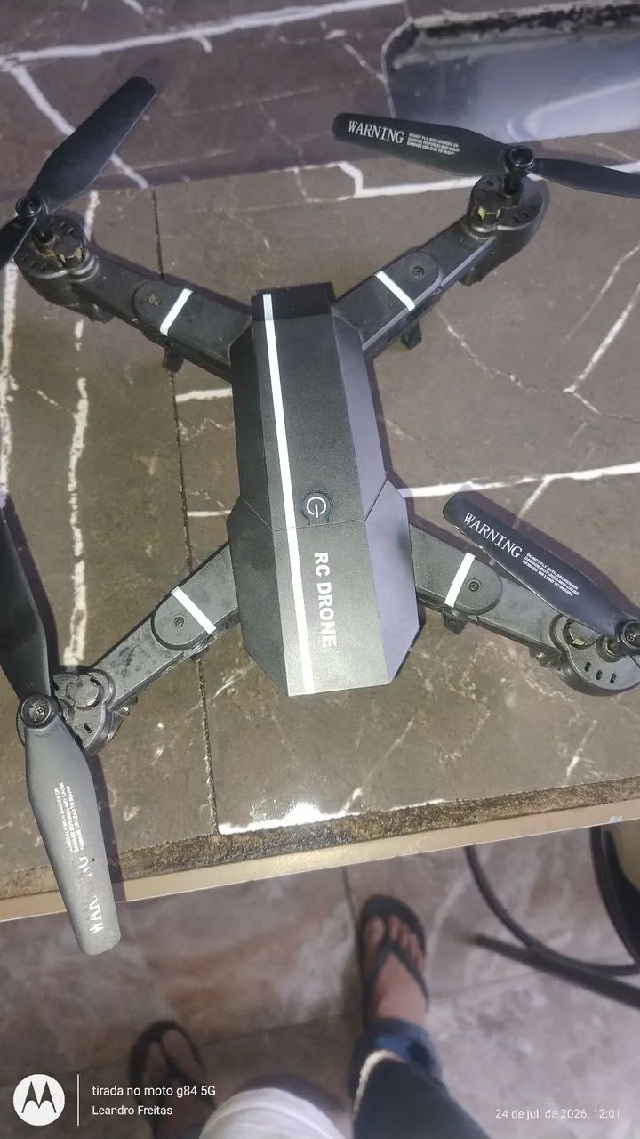 Vendo drone para retirar peças 