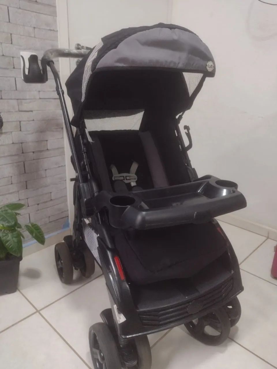 Carrinho de bebê Tutti Baby com Moisés  - Foto 2