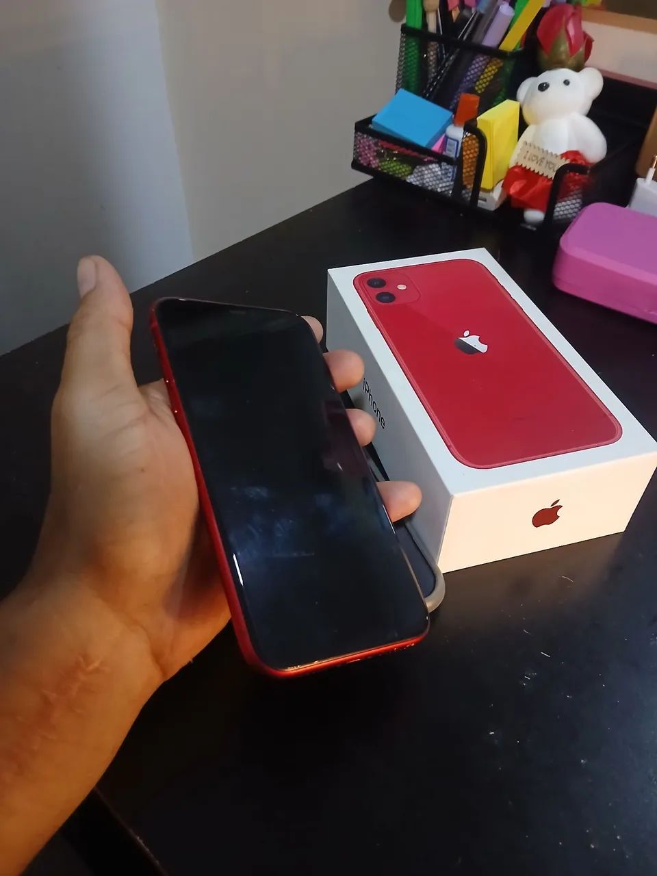 iPhone 11 vermelho com caixa  - Foto 2