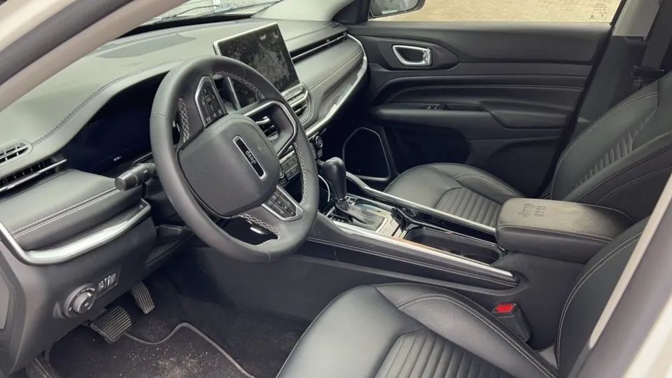 Jeep Commander Longitude T270 1.3 TB Flex AUT 2025 - Foto 4
