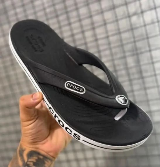 crocs