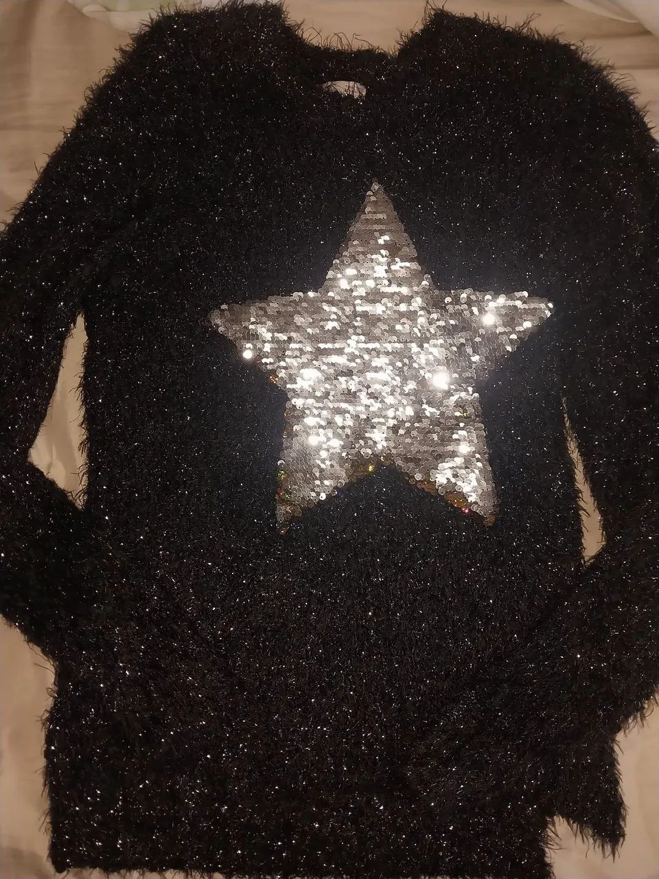 Blusa de pelinho com estrela de paetês - Foto 2