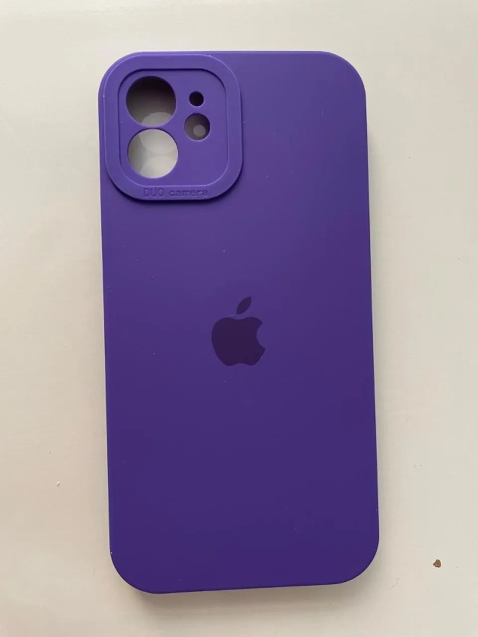 Capinha iPhone 12 - Roxa - Nova